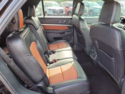 Certified 2019 Ford Explorer XLT w/ Equipment Group 202A image 28