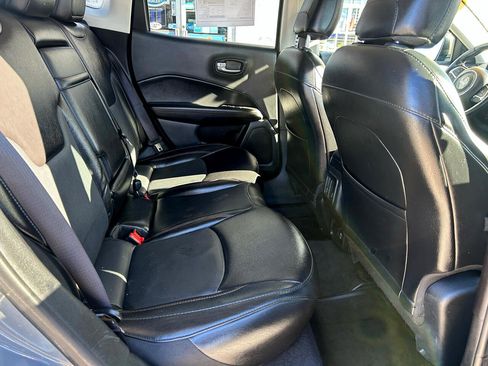 Used 2019 Jeep Compass Limited image 13