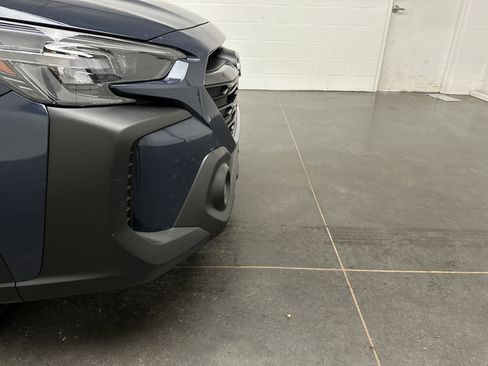 Used 2024 Subaru Outback Premium AWD/4WD image 2