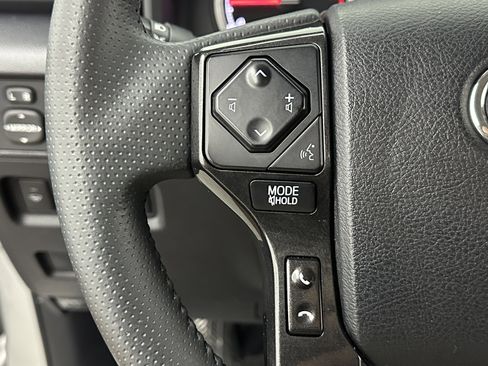 Used 2021 Toyota 4Runner TRD Off-Road Premium image 23