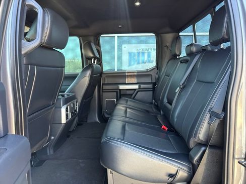 Used 2022 Ford F250 Lariat w/ Black Appearance Package AWD/4WD image 9