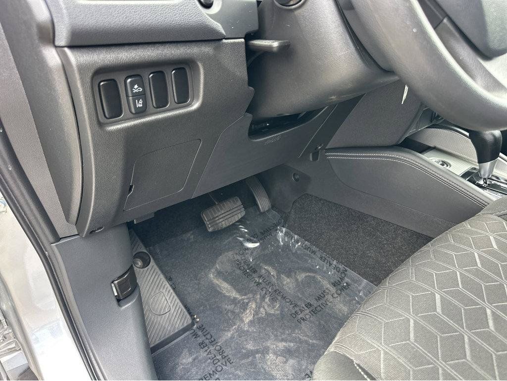 Used 2022 Mitsubishi Outlander Sport ES AWD/4WD image 29