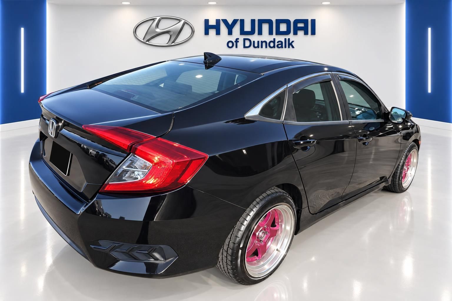 Used 2017 Honda Civic EX image 3