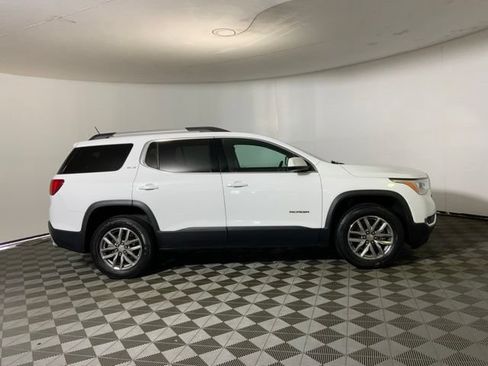 Used 2018 GMC Acadia SLE w/ Driver Alert Package I AWD/4WD image 4