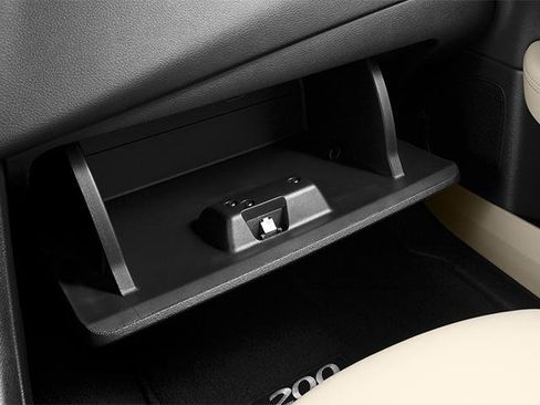 Used 2014 Chrysler 200 LX image 15