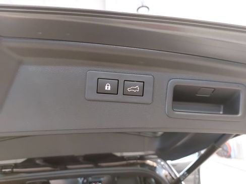 Certified 2025 Subaru Forester Wilderness w/ Convenience Package AWD/4WD image 14