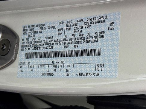 New 2026 Lincoln Corsair Grand Touring image 32