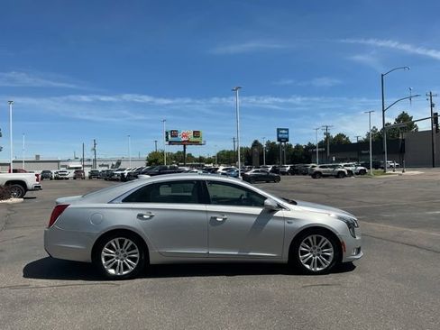 Used 2018 Cadillac XTS Luxury AWD/4WD image 2