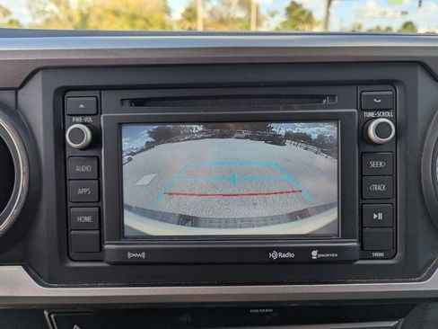 Used 2019 Toyota Tacoma SR5 image 20
