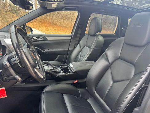 Used 2018 Porsche Cayenne GTS w/ Premium Package Plus image 23