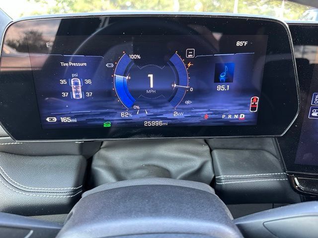 Used 2024 Chevrolet Blazer EV LT AWD/4WD image 29