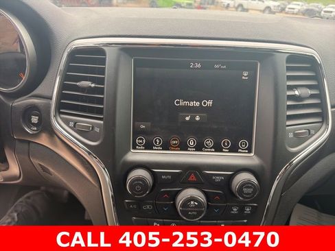 Used 2018 Jeep Grand Cherokee Altitude AWD/4WD image 23
