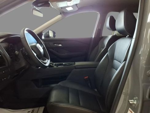 Used 2025 Nissan Rogue SL image 20