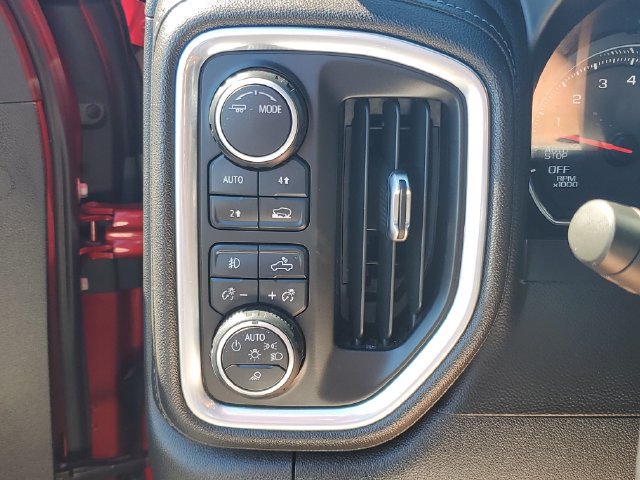Used 2021 Chevrolet Silverado 1500 RST w/ Convenience Package II AWD/4WD image 28