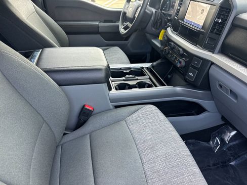 Used 2023 Ford F250 XLT w/ FX4 Off-Road Package image 17