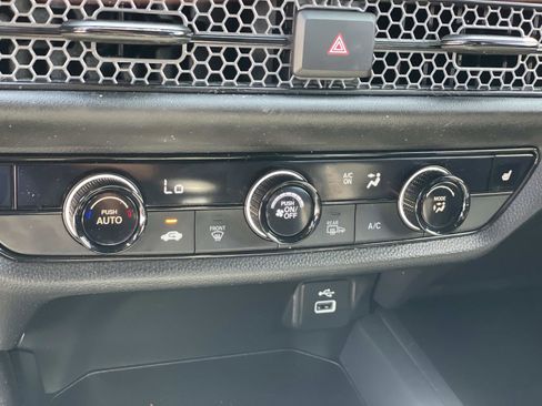 Certified 2023 Honda HR-V Sport image 9