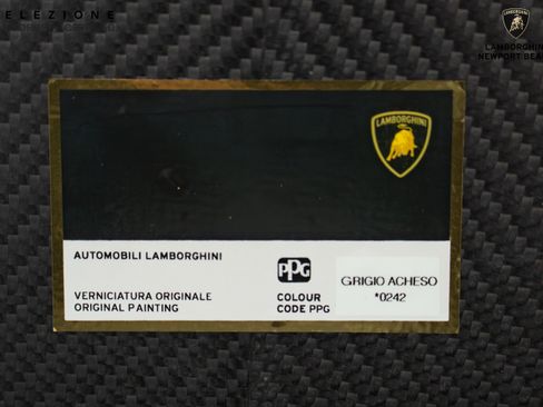 Used 2024 Lamborghini Revuelto image 39