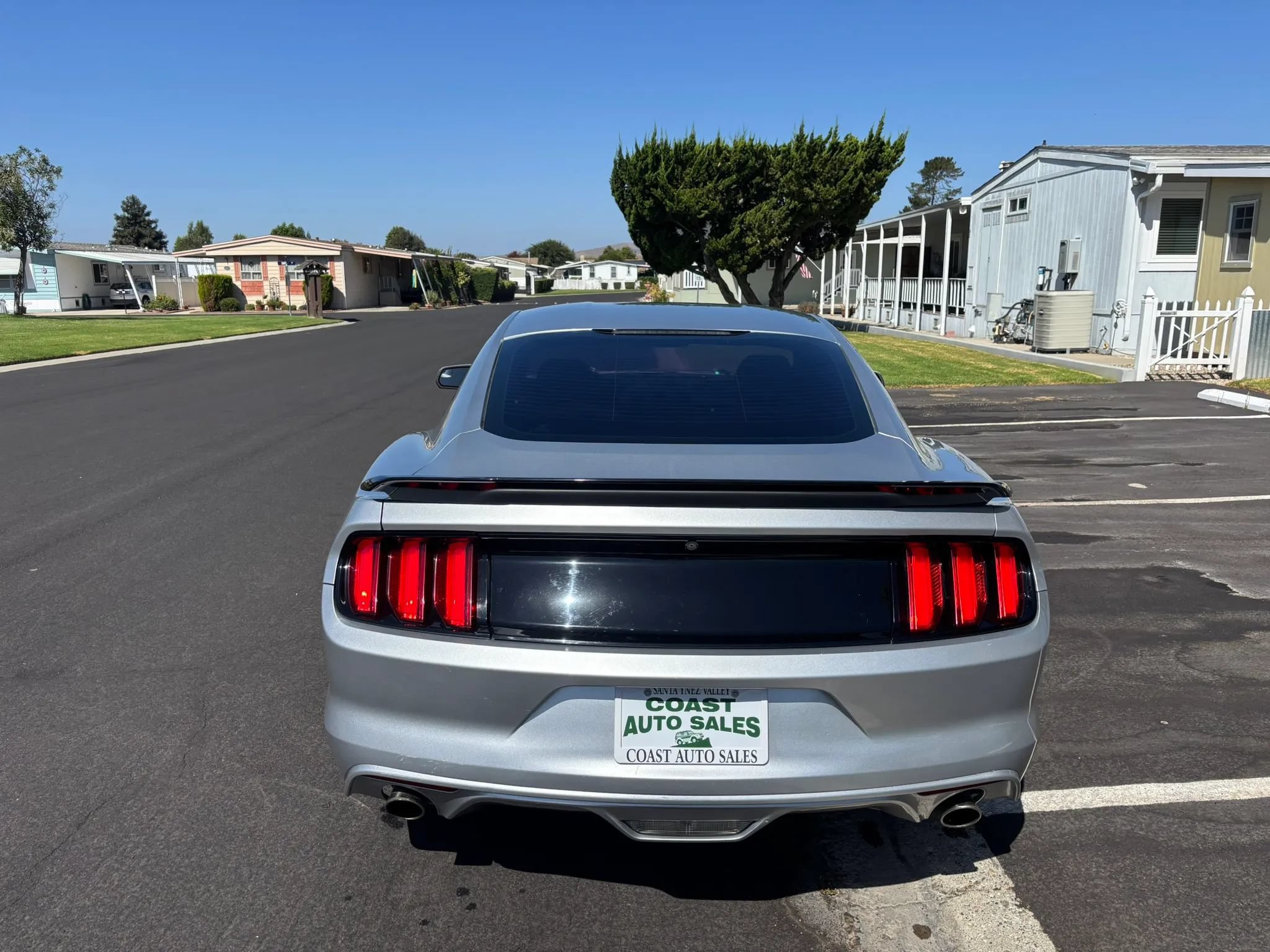 Used 2017 Ford Mustang GT RWD image 9