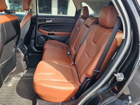 Used 2015 Ford Edge Titanium w/ Equipment Group 301A FWD image 19