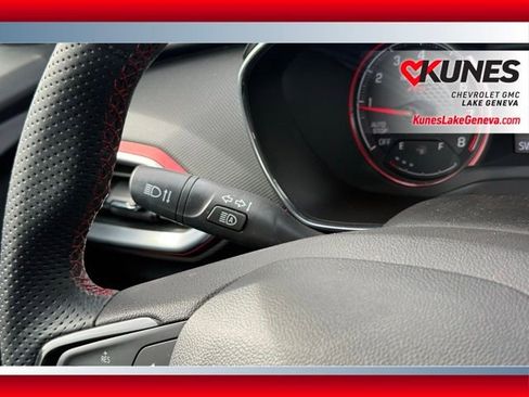 Used 2023 Chevrolet TrailBlazer RS w/ Sun and Liftgate Package image 43