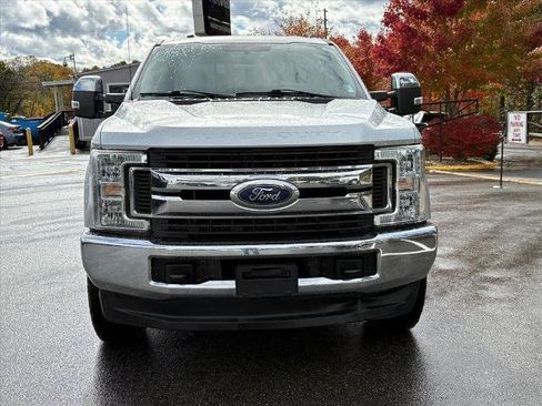 Used 2019 Ford F250 XLT image 2