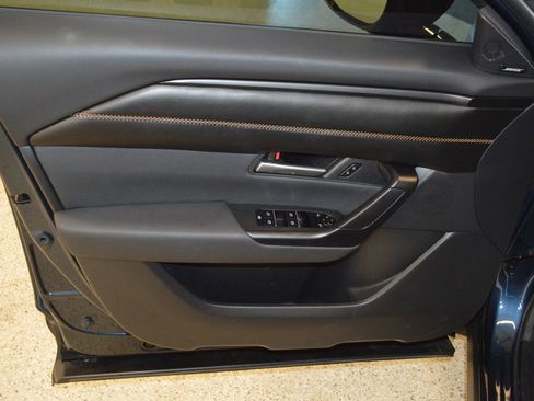 Used 2025 MAZDA CX-50 AWD 2.5 Hybrid w/ Cargo Package image 14