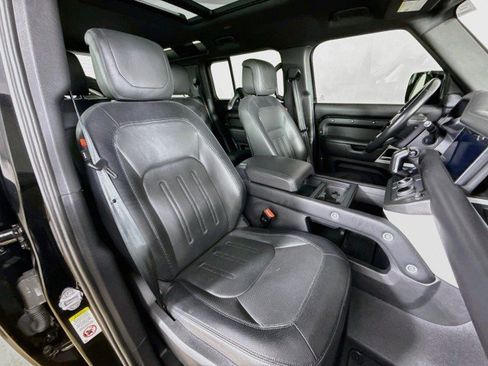 Used 2022 Land Rover Defender 110 X-Dynamic HSE AWD/4WD image 28