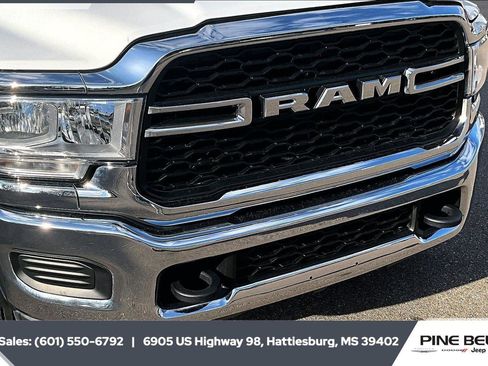 Used 2023 RAM 5500 Tradesman w/ Chrome Appearance Group image 21