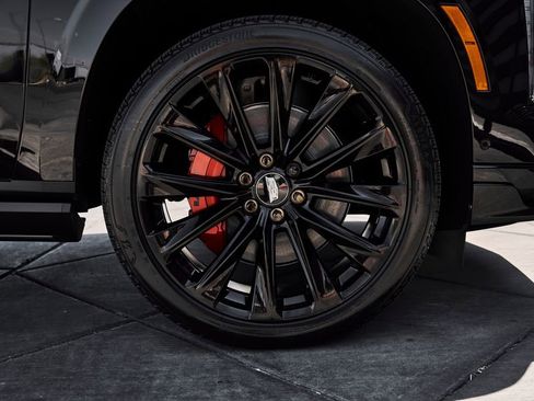 Used 2026 Cadillac Escalade V AWD/4WD image 27