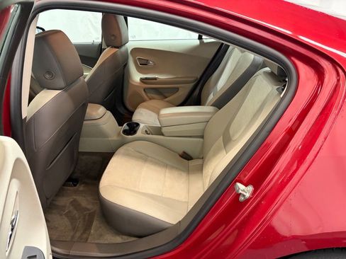Used 2014 Chevrolet Volt Premium w/ Premium Trim Package image 17