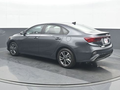 Used 2024 Kia Forte LXS FWD image 4