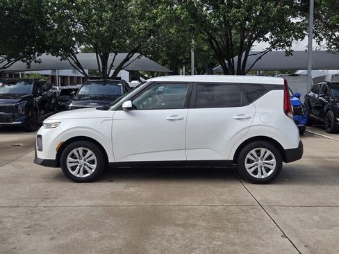 Used 2020 Kia Soul LX FWD image 12
