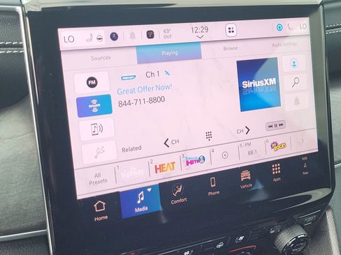 New 2025 Jeep Grand Cherokee Limited w/ Luxury Tech Group II image 13