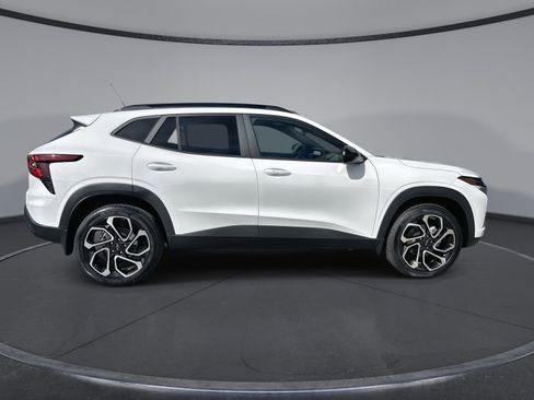 New 2026 Chevrolet Trax RS FWD image 15