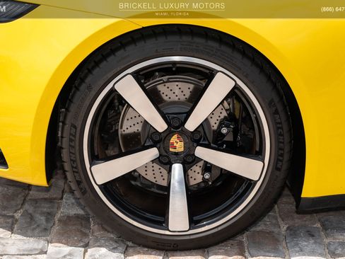 Used 2023 Porsche 911 Targa 4S w/ Premium Package image 39