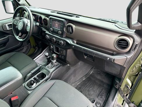 Used 2020 Jeep Wrangler Unlimited Sport image 12