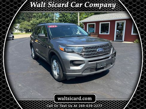 Used 2023 Ford Explorer XLT AWD/4WD image 1