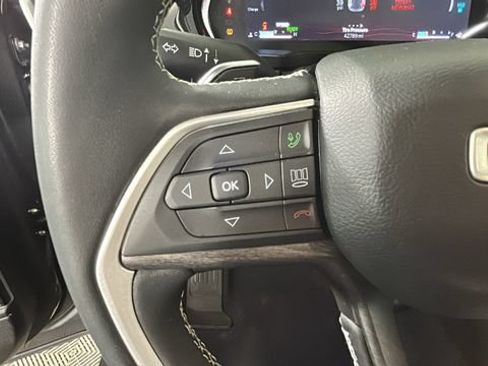 Used 2022 Jeep Grand Cherokee Limited 4xe AWD/4WD image 16