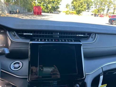 New 2025 Jeep Grand Cherokee Laredo X w/ Trailer Tow Package image 15