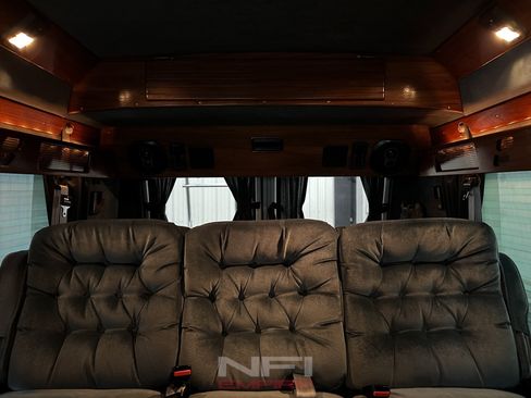 Used 1992 Chevrolet G20 RWD image 37