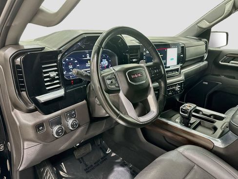 Used 2024 GMC Sierra 1500 SLT RWD image 9