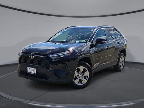 Used 2024 Toyota RAV4 XLE FWD image 1