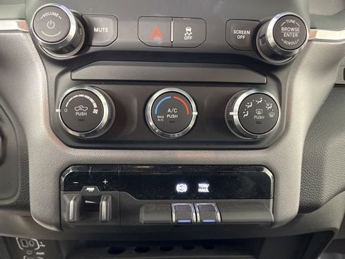 Used 2024 RAM 2500 Big Horn image 28