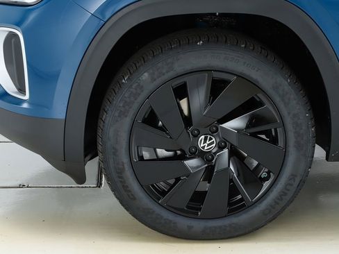 New 2026 Volkswagen Atlas SE image 5