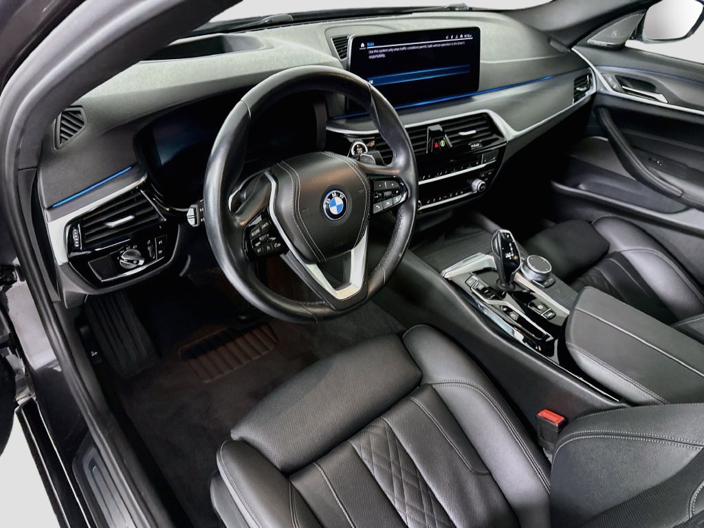 Used 2022 BMW 530e RWD image 9