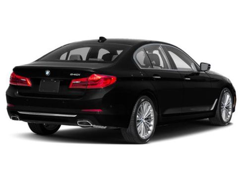 Used 2020 BMW 540i xDrive w/ Executive Package image 2