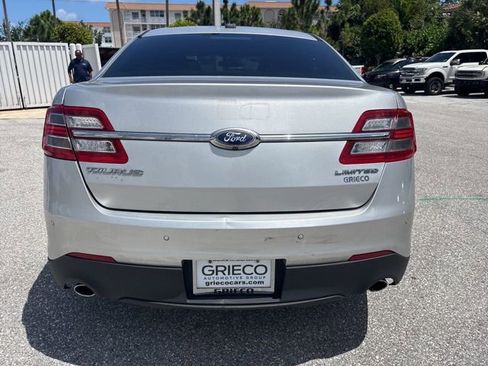 Used 2019 Ford Taurus Limited image 3