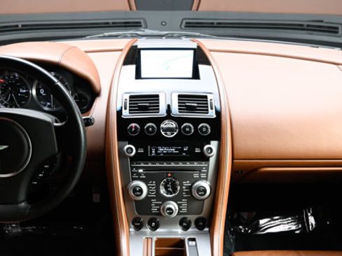 Used 2009 Aston Martin DB9 Coupe RWD image 59