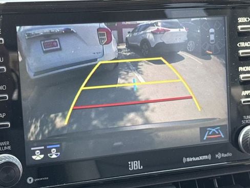 Used 2020 Toyota RAV4 Limited AWD/4WD image 19