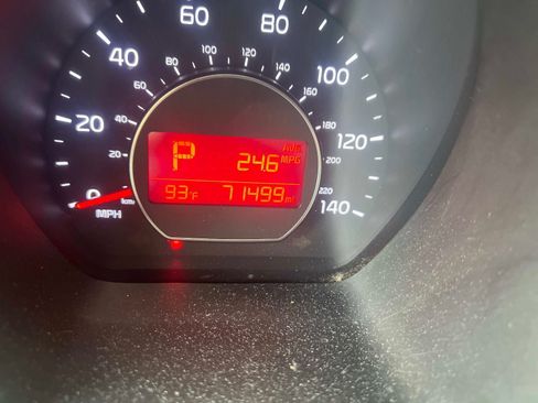 Used 2015 Kia Soul FWD image 10